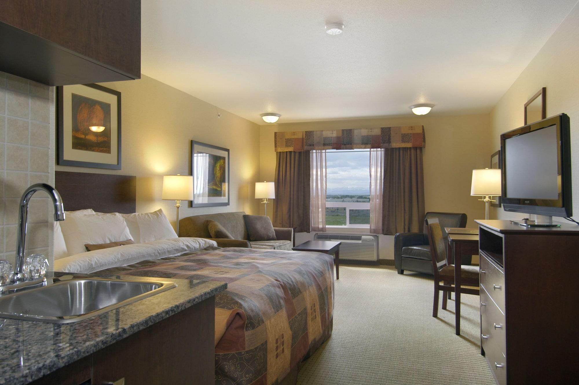 Ramada By Wyndham High River Exterior foto