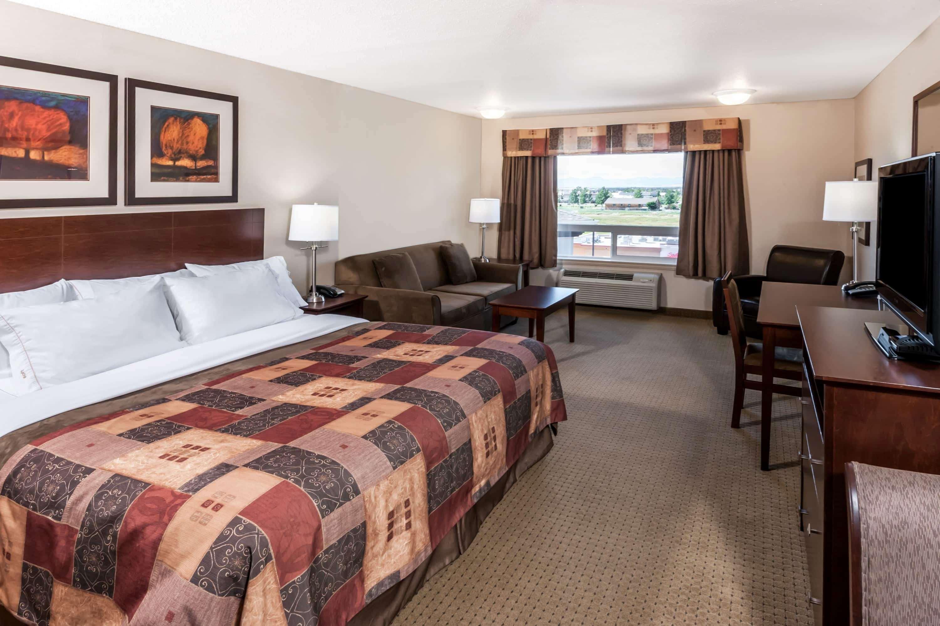 Ramada By Wyndham High River Exterior foto